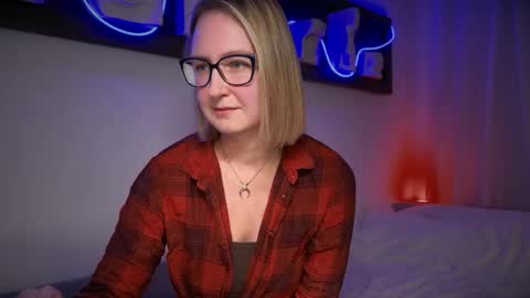 Snapshot of kirafatex chatting on December 20, 3:52 pm KiraFatex online show from December 20, 3:52 pm