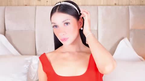 kira online show from March 8, 8:25 pm