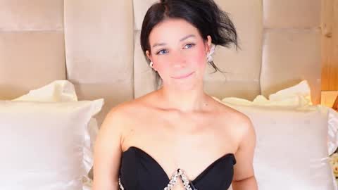 kira online show from November 9, 4:11 am