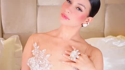 kira online show from November 28, 1:41 am