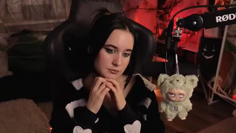 Kira    online show from November 2, 1:19 am