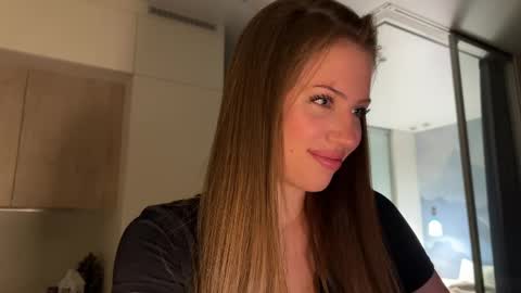 Kira online show from February 28, 4:41 pm