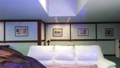  Kira  online show from December 19, 2:51 am