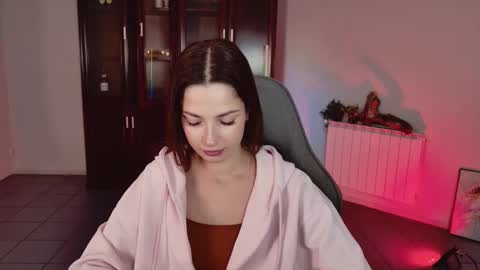 kiravair online show from December 17, 1:06 pm