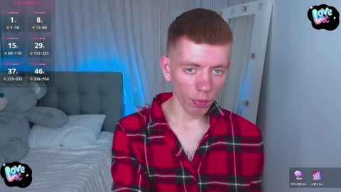 Snapshot of kireev_ chatting on April 29, 8:29 am online show from April 29, 8:29 am