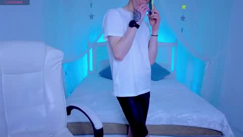 Snapshot of kireev_ chatting on May 1, 6:12 pm online show from May 1, 6:12 pm