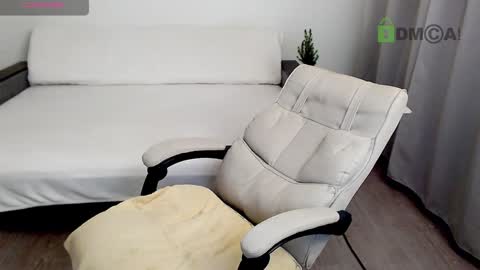 Kiri online show from December 19, 5:18 pm