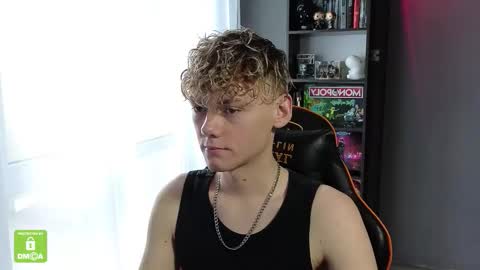 Kirill and Andrey online show from October 31, 10:49 am