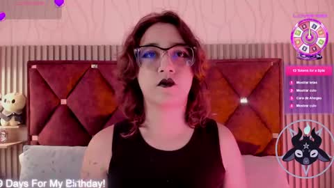Snapshot of kirivelvet chatting on May 4, 8:05 pm Samantha Velvet online show from May 4, 8:05 pm
