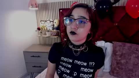 Snapshot of kirivelvet chatting on May 13, 9:11 pm Samantha Velvet online show from May 13, 9:11 pm