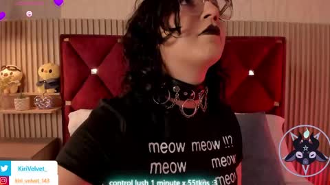 Snapshot of kirivelvet chatting on May 28, 8:28 pm Samantha Velvet online show from May 28, 8:28 pm