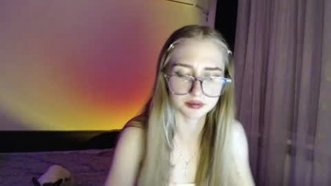 kisa____ online show from July 13, 8:44 pm
