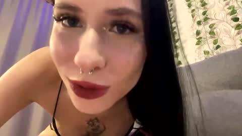 Snapshot of kisa_lisa_ chatting on November 1, 5:37 pm Kisa Lisa online show from November 1, 5:37 pm