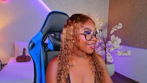 kishalove_ online show from June 24, 10:03 am