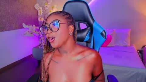 kishalove_ online show from July 20, 10:50 am