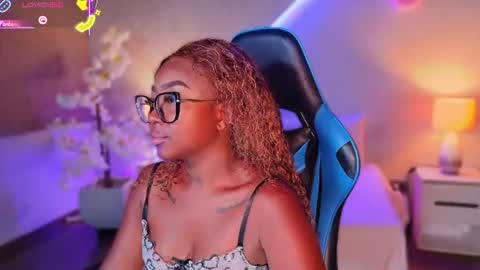 kishalove_ online show from July 31, 10:47 am