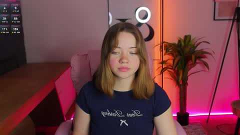 Kiss Moon online show from March 5, 7:48 am