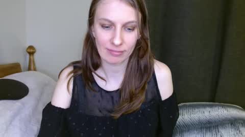 Allie online show from February 4, 4:59 am