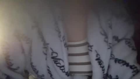 Snapshot of kissandtell1357 chatting on October 27, 1:53 am kissandtell1357 online show from October 27, 1:53 am