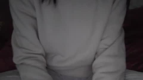 Snapshot of kissandtell1357 chatting on December 1, 3:39 pm kissandtell1357 online show from December 1, 3:39 pm