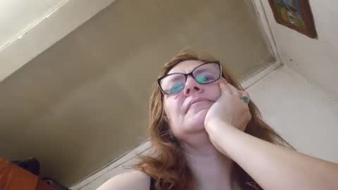 Snapshot of kissandvibe chatting on November 25, 10:10 pm kissandvibe online show from November 25, 10:10 pm