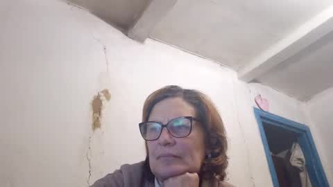 kissandvibe online show from February 23, 8:39 pm