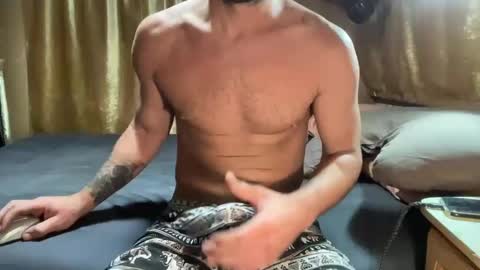 Snapshot of kisshard420 chatting on February 12, 9:54 pm kisshard420 online show from February 12, 9:54 pm