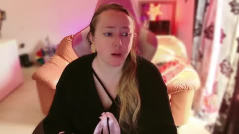 kissica online show from March 4, 8:57 am