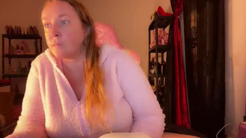 kissica online show from November 19, 5:57 pm