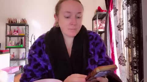 kissica online show from November 25, 9:09 am