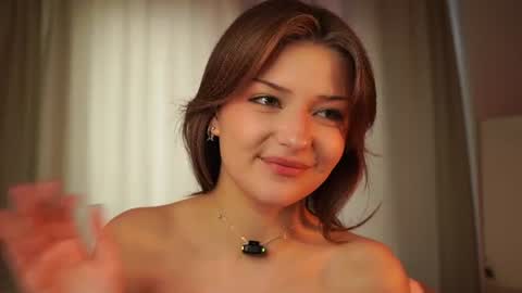 Lola online show from June 25, 5:12 am