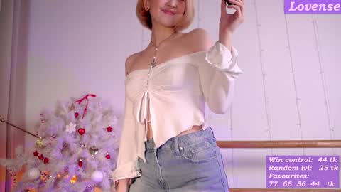 Snapshot of kisskiss_muah chatting on January 24, 2:51 pm Kate  online show from January 24, 2:51 pm