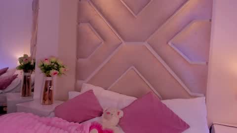 kisskitty__ online show from April 6, 9:16 pm