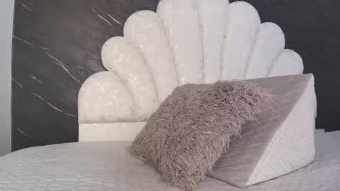 BELLA FLAME online show from March 16, 7:07 pm