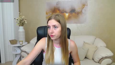 Snapshot of kissme_now chatting on September 19, 11:33 am kissme_now online show from September 19, 11:33 am