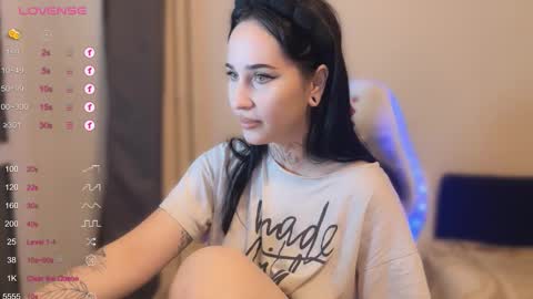 Snapshot of kissmenastya chatting on October 9, 6:06 pm Nastya  online show from October 9, 6:06 pm