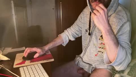 kissofbanned1983 online show from April 30, 11:16 am