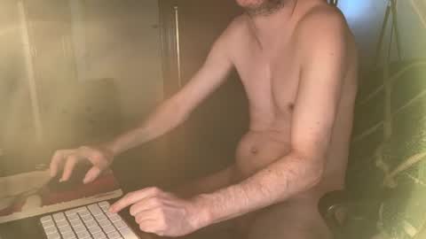 kissofbanned1983 online show from July 24, 9:40 am