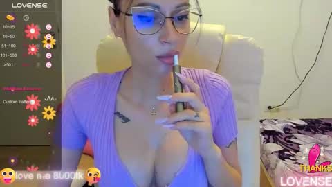 Snapshot of kisssnicol chatting on September 12, 4:18 pm kisssnicol online show from September 12, 4:18 pm