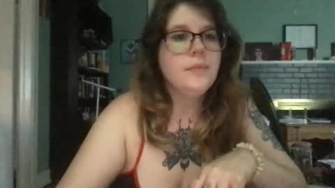 Snapshot of kitana_738 chatting on May 30, 7:55 pm kitana_738 online show from May 30, 7:55 pm