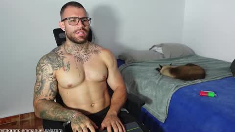 Snapshot of kite__ chatting on December 20, 3:21 pm kite__ online show from December 20, 3:21 pm
