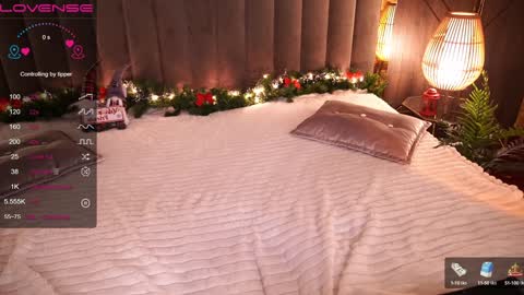 kitness online show from December 10, 11:30 pm