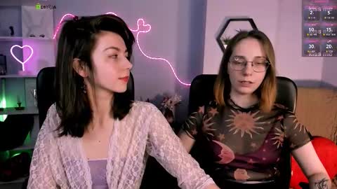 kitniss online show from February 4, 1:28 pm