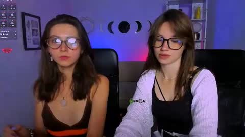 kitniss online show from July 28, 7:39 pm