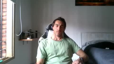 Snapshot of kitosssss chatting on November 7, 12:49 pm Steve Cocks online show from November 7, 12:49 pm