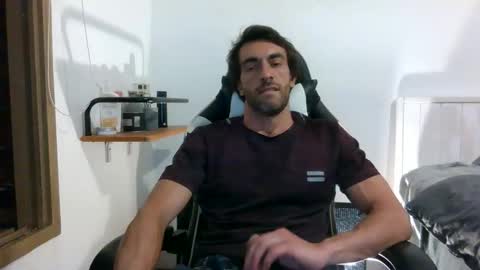 Snapshot of kitosssss chatting on November 28, 11:40 pm Steve Cocks online show from November 28, 11:40 pm