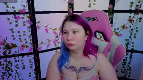Snapshot of kitsune_little chatting on July 16, 3:34 am kitsune_little online show from July 16, 3:34 am