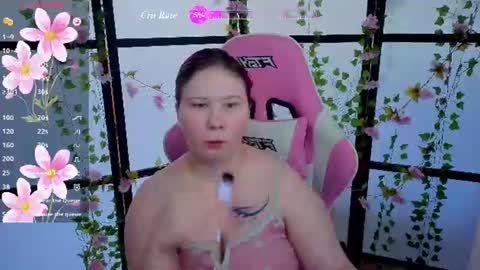Snapshot of kitsune_little chatting on July 17, 9:49 am kitsune_little online show from July 17, 9:49 am