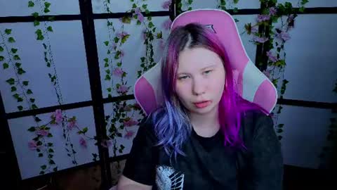 Snapshot of kitsune_little chatting on July 31, 9:30 am kitsune_little online show from July 31, 9:30 am