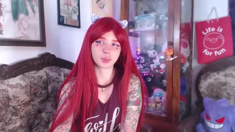 Snapshot of kitsunearineko chatting on October 10, 3:27 am Ari Keimiwrights online show from October 10, 3:27 am